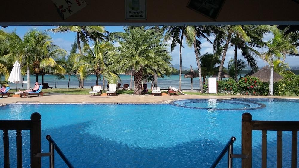 Jalsa Beach Hotel & Spa Poste Lafayette Buitenkant foto